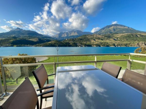 La terrasse au bord du Lac, vue panoramique lac et montagnes , 2 ch, linge et ménage inclus